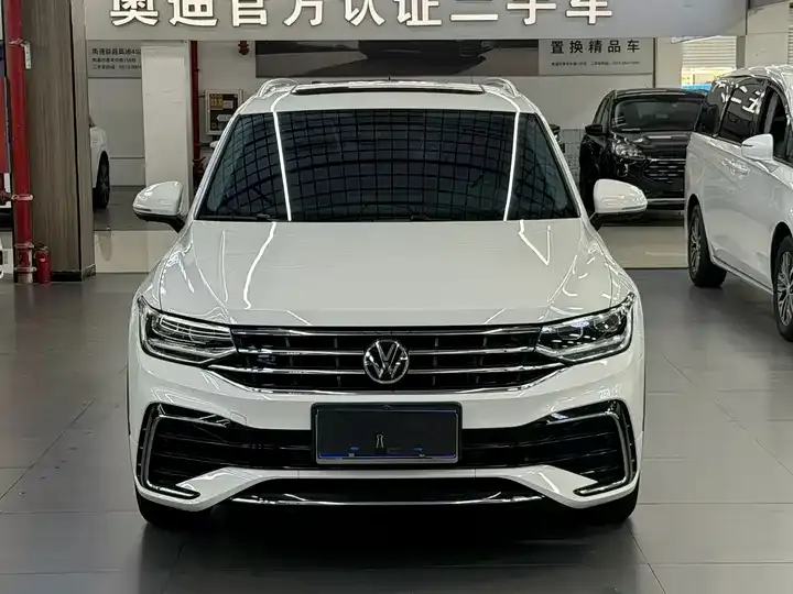 Tiguan L 2022 330TSI Automatic Two-Drive R-Line Enjoy Edition 2
