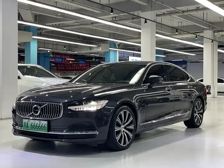 Volvo S90 plug-in hybrid 2022 model changed to T8 E drive hybrid Zhiya Deluxe Edition - View 1