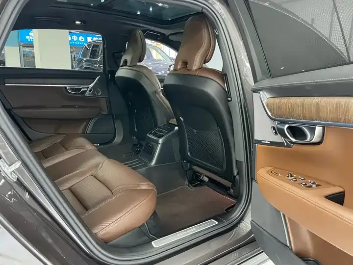Volvo S90 plug-in hybrid 2022 model changed to T8 E drive hybrid Zhiya Deluxe Edition 11