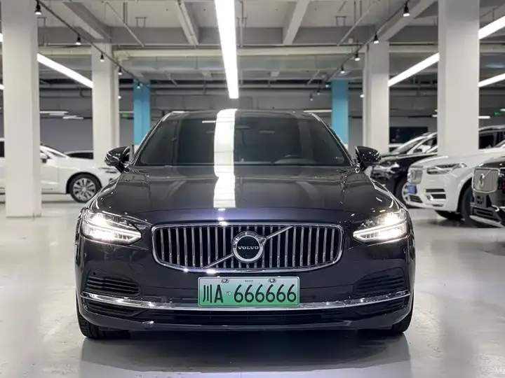 Volvo S90 plug-in hybrid 2022 model changed to T8 E drive hybrid Zhiya Deluxe Edition 2