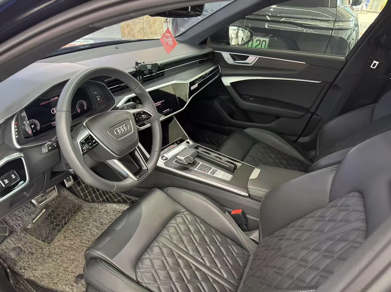 Audi 2025 A6L 2.0TFSI 45TFSI Quattro Selected Dynamic Automatic 2