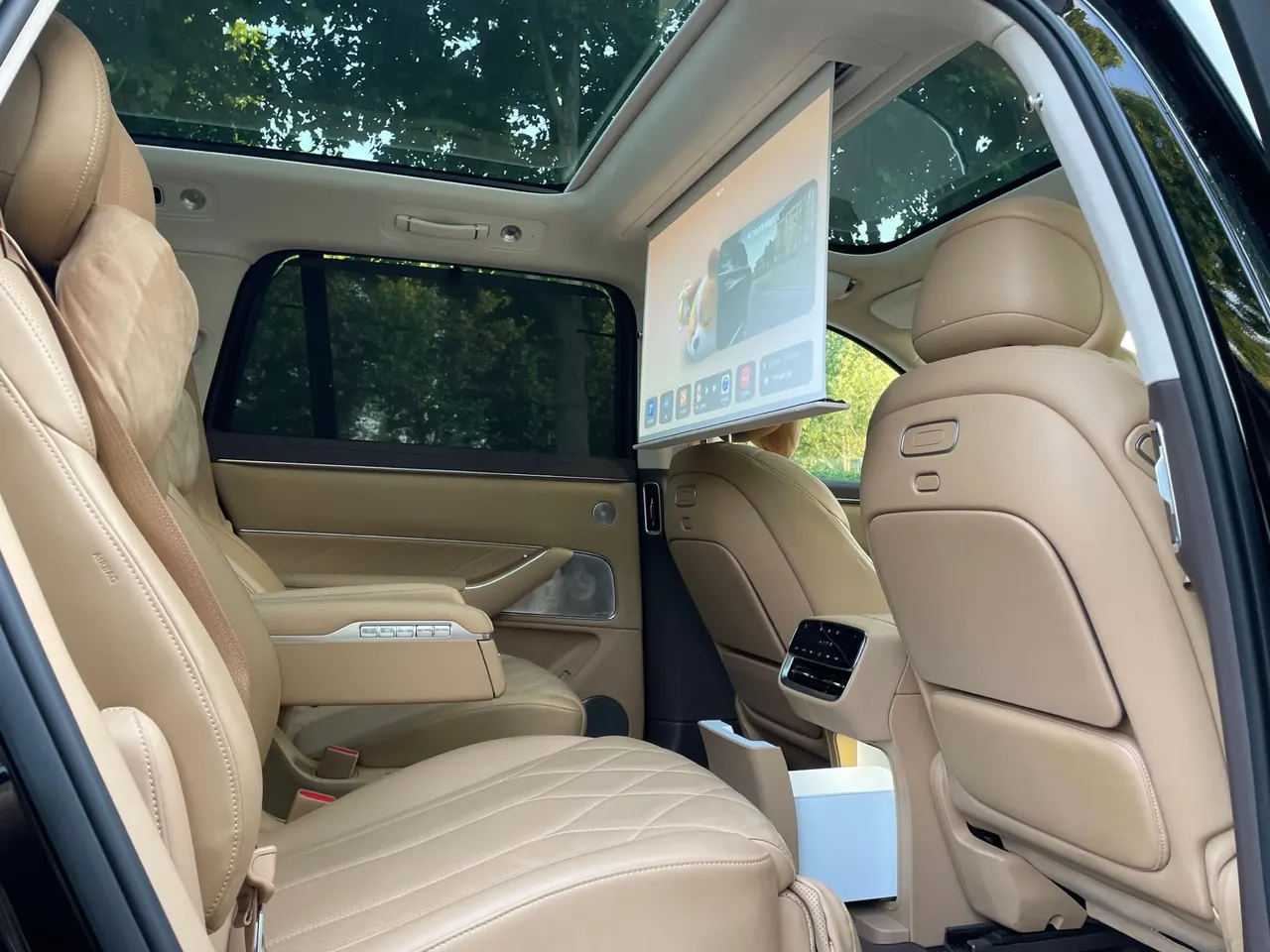 AITO 2025 AITO M8 Ultra 53.4kWh 6-seat automatic gear 16