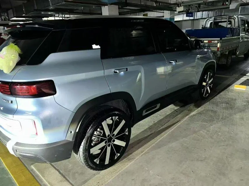 Geely 2023 icon 1.5TD chocolate alcohol version automatic gear 5