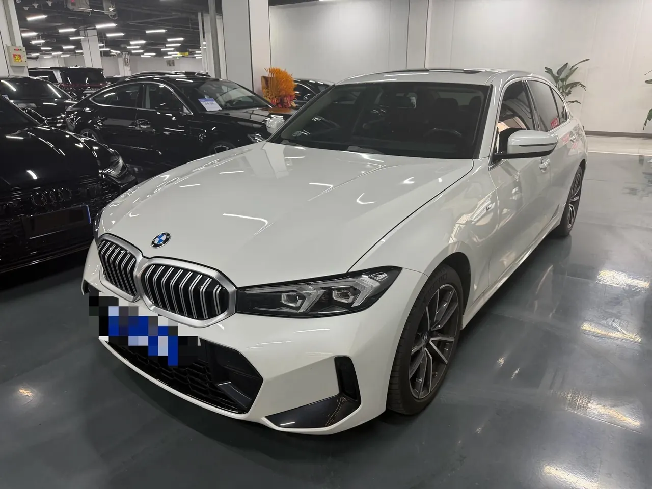 BMW 3 Series 2023 320Li 2.0T M Sports Suit Automatic Gear - View 1