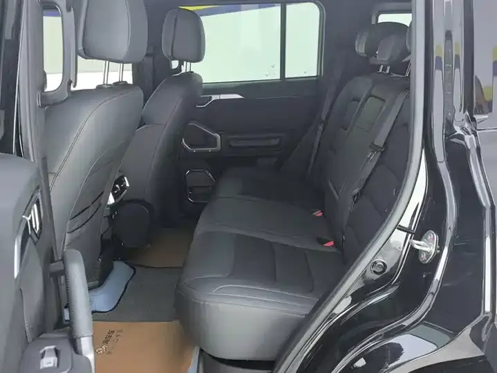 Jetour Traveler 2023 2.0T Four-wheel Drive Through PRO 11