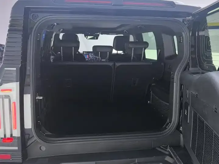 Jetour Traveler 2023 2.0T Four-wheel Drive Through PRO 4