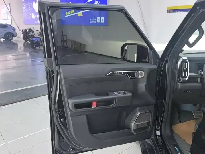 Jetour Traveler 2023 2.0T Four-wheel Drive Through PRO 7