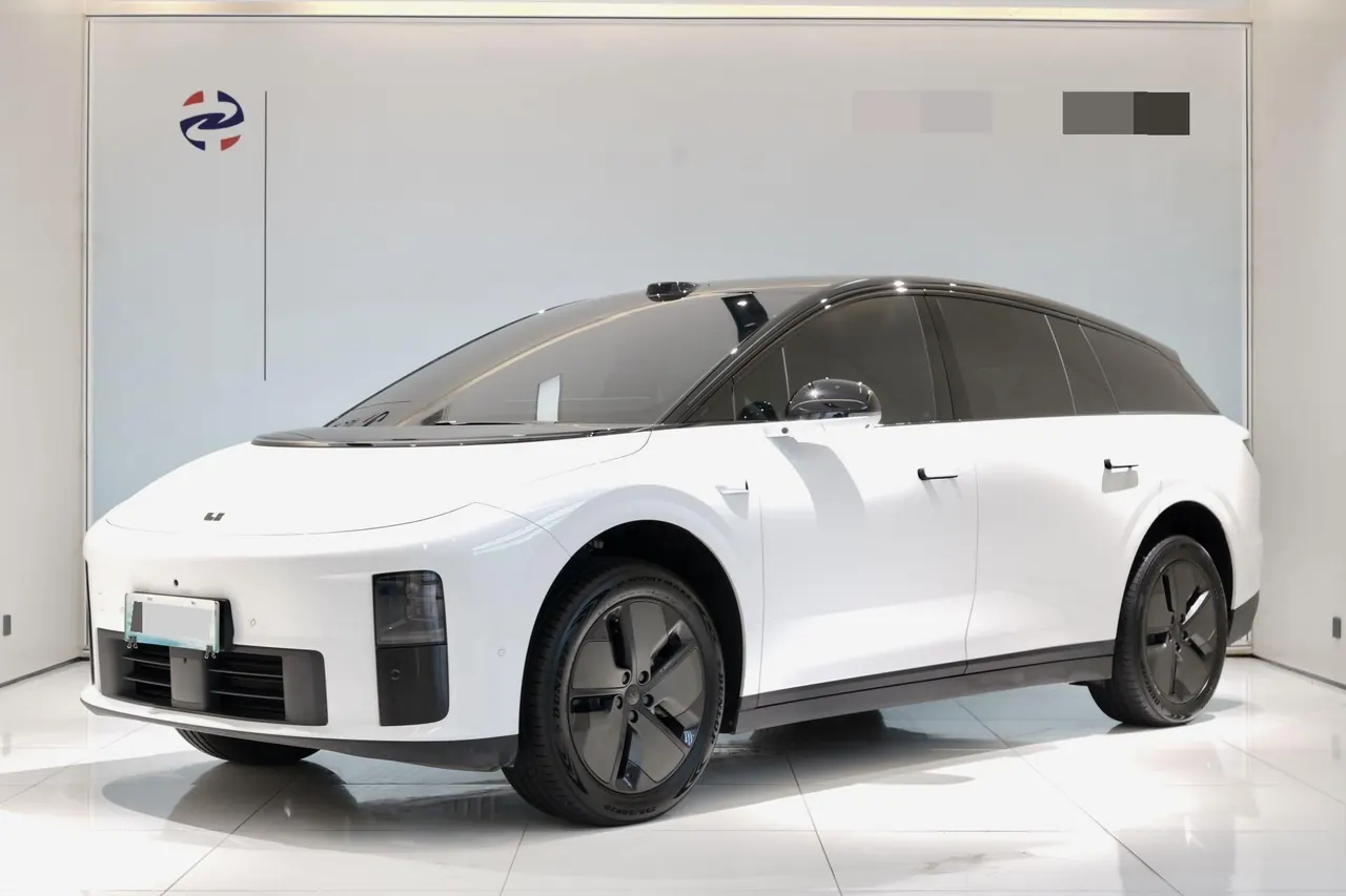 Открыть галерею: Li 2025 I 300.00g Drive Standard Edition Automatic Gear