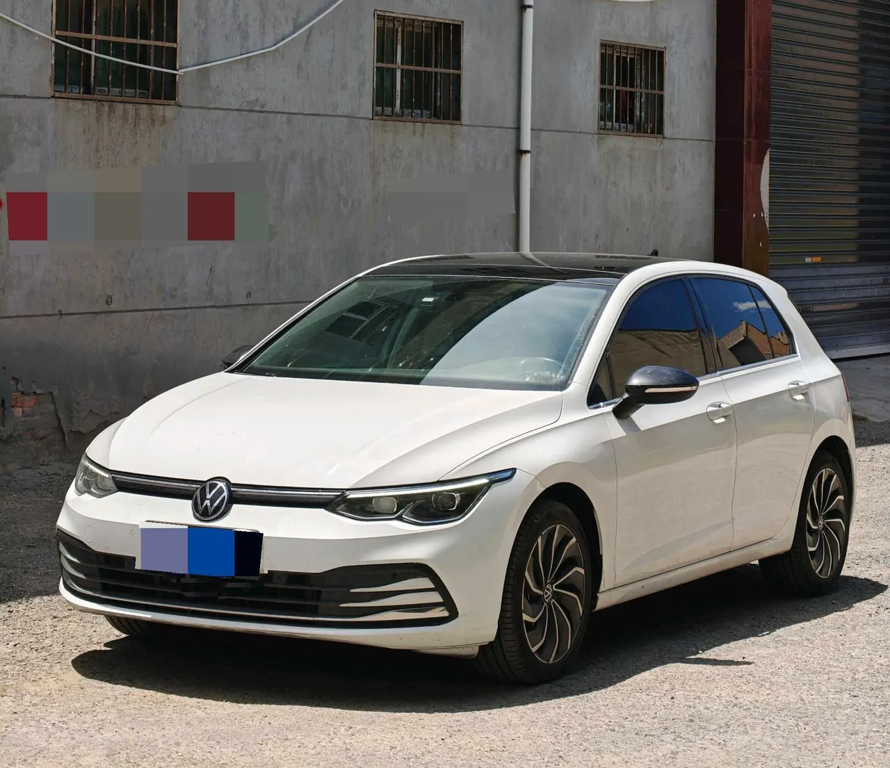 Volkswagen 2023 Golf 8 R-Line 1.4TSI 280TSI Lite Automatic - View 1