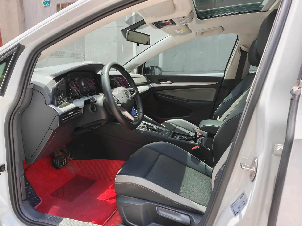 Volkswagen 2023 Golf 8 R-Line 1.4TSI 280TSI Lite Automatic 5