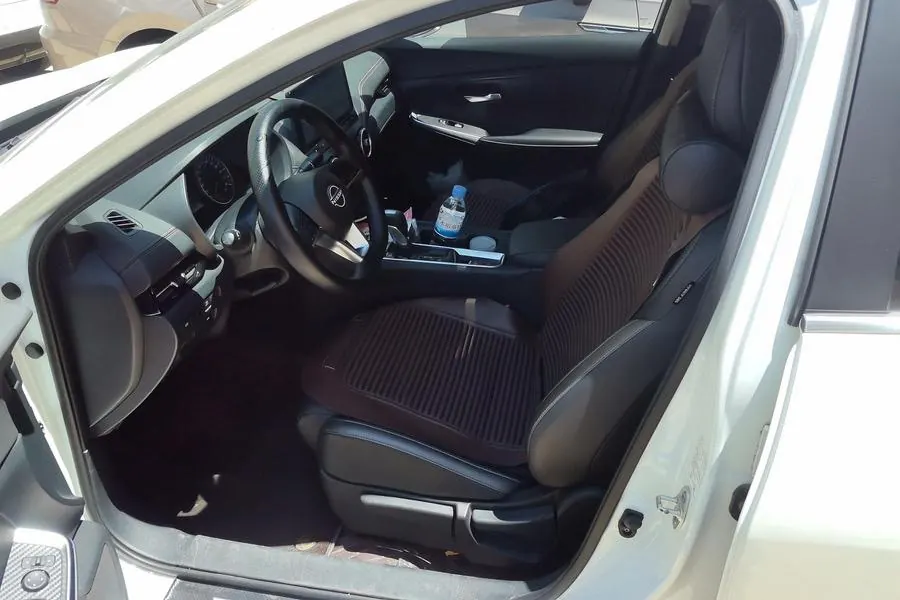 Nissan 2023 Sylphy 1.6 Stepless Pleasant Edition Automatic Gear 3