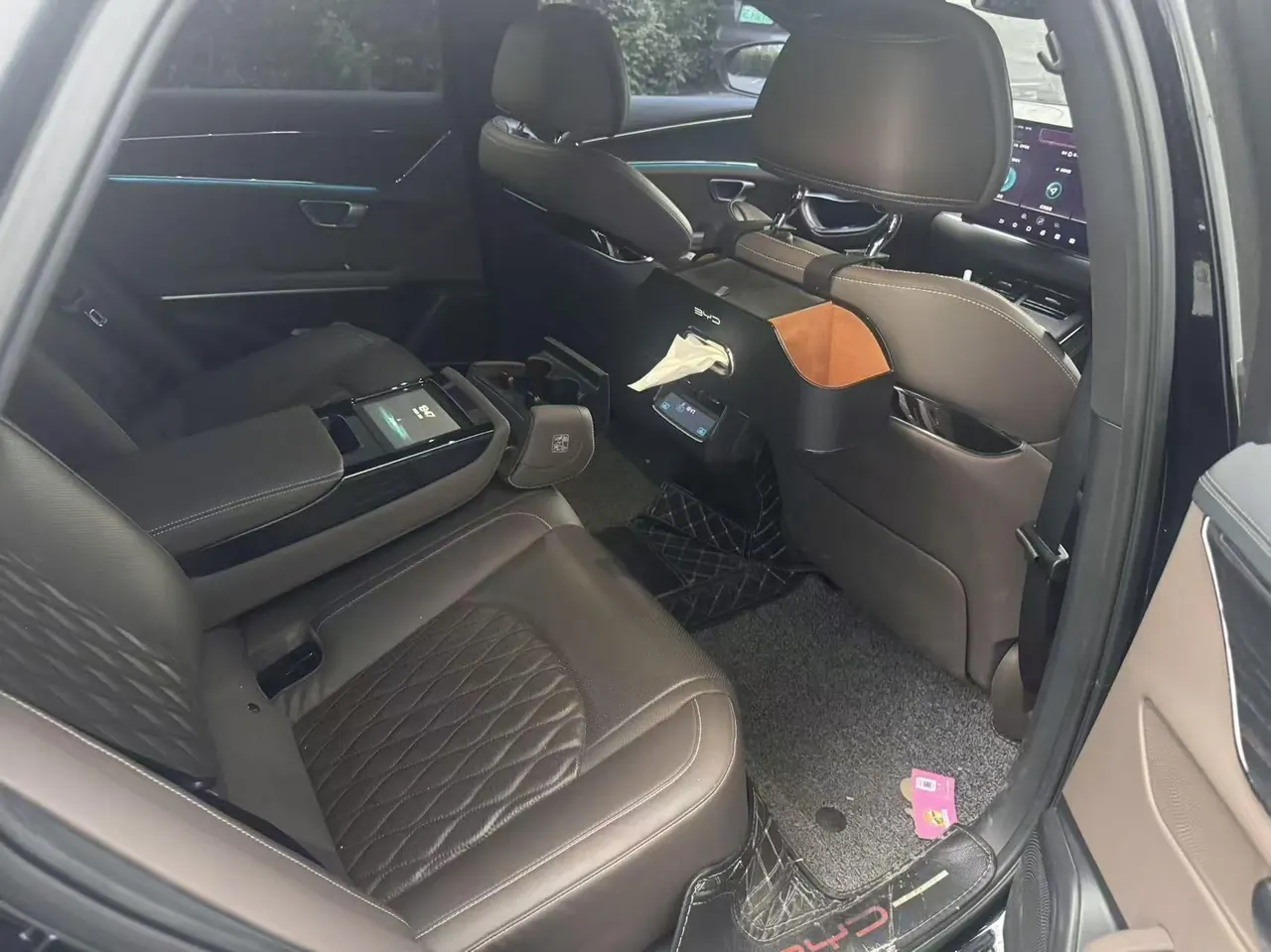 BYD 2020 Han four-wheel drive high-performance flagship automatic gear 6