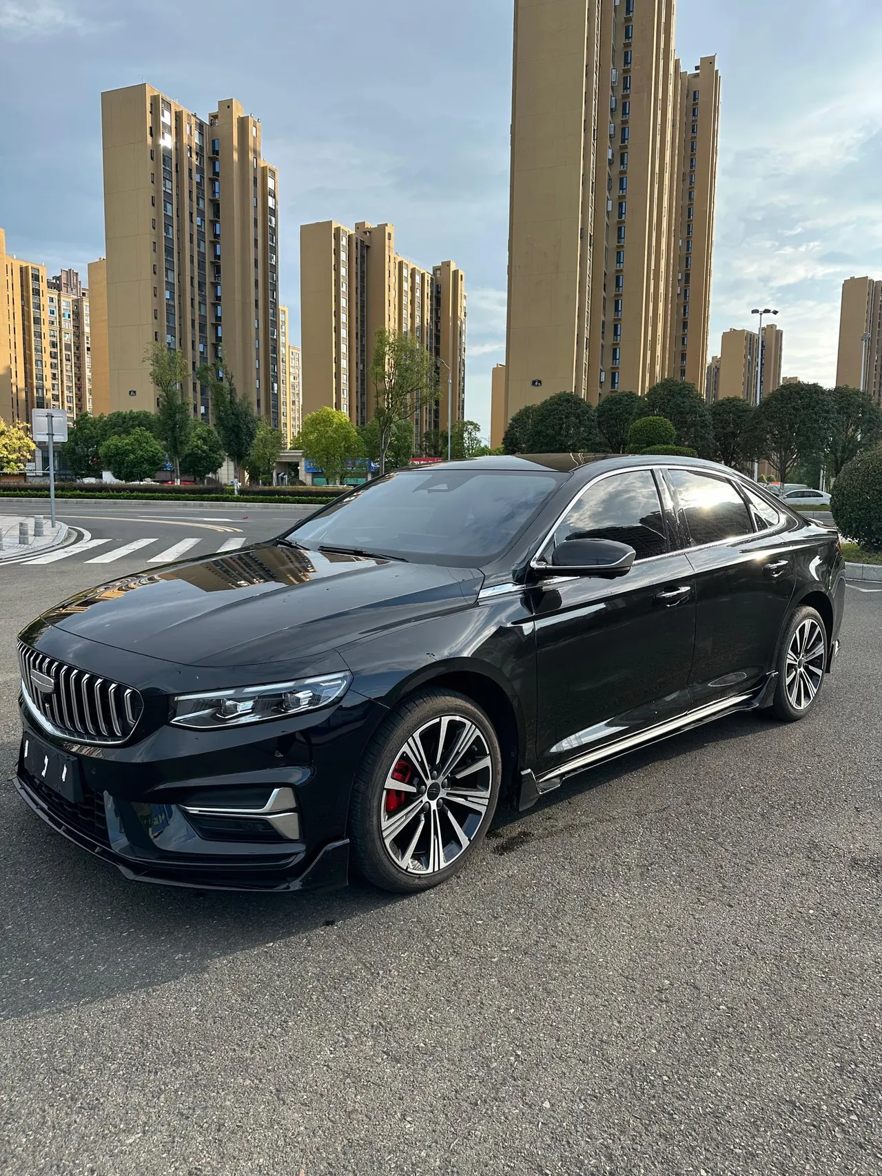 Geely 2025 Star Rui 1.5TD Oriental Obsidian Kunlun Edition Automatic Gear - View 1