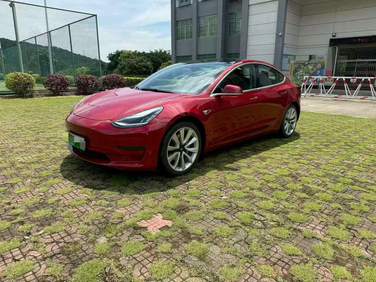 Tesla 2020 Model 3 Standard Endurance Rear Drive Upgraded Automatic Gear - View 1