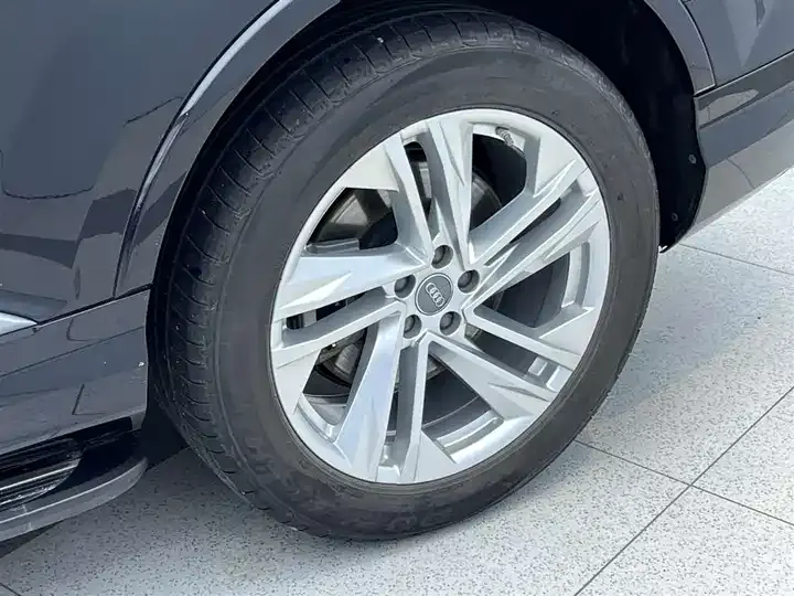 Audi Q7 2021 45 TFSI quattro S line Sport 11