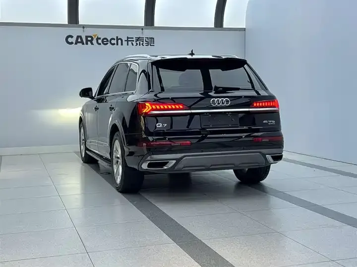 Audi Q7 2021 45 TFSI quattro S line Sport 5