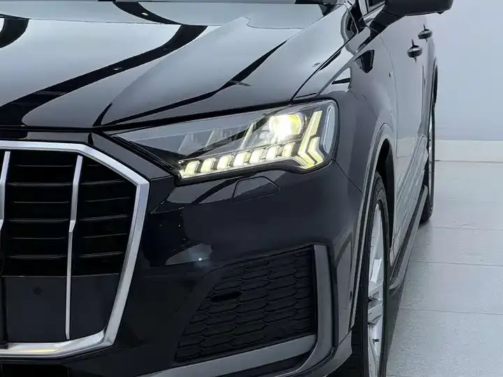 Audi Q7 2021 45 TFSI quattro S line Sport 6