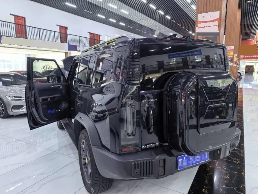Jetour 2023 Traveler 2.0T 4WD Crossing PRO Automatic Gear 2