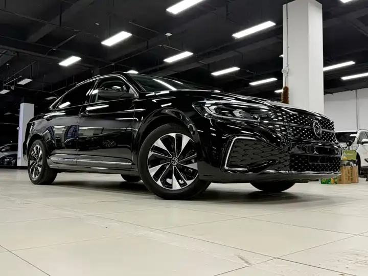 Passat 2022 280TSI Elite Edition 2