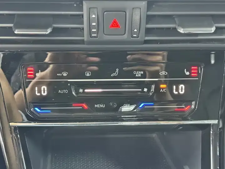 Passat 2022 280TSI Elite Edition 9