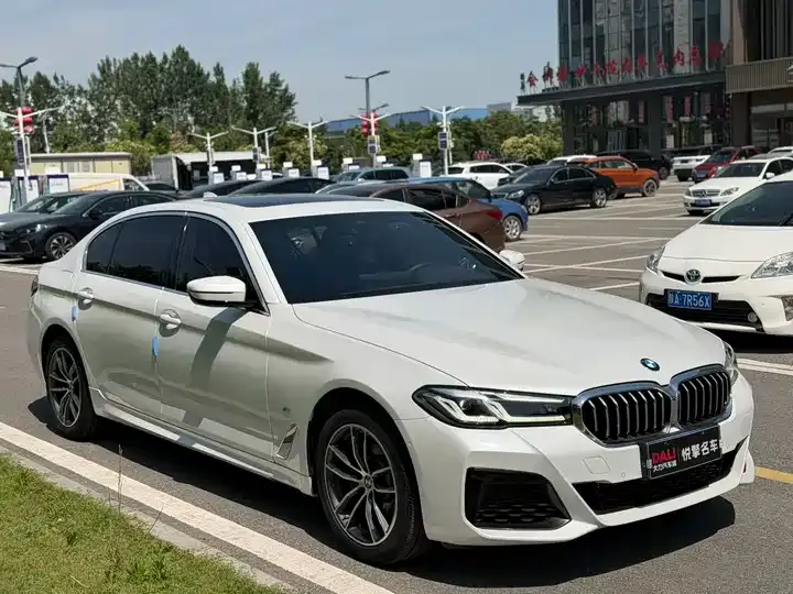 BMW 5 Series 2022 Modified 525Li M Sports Suit 3