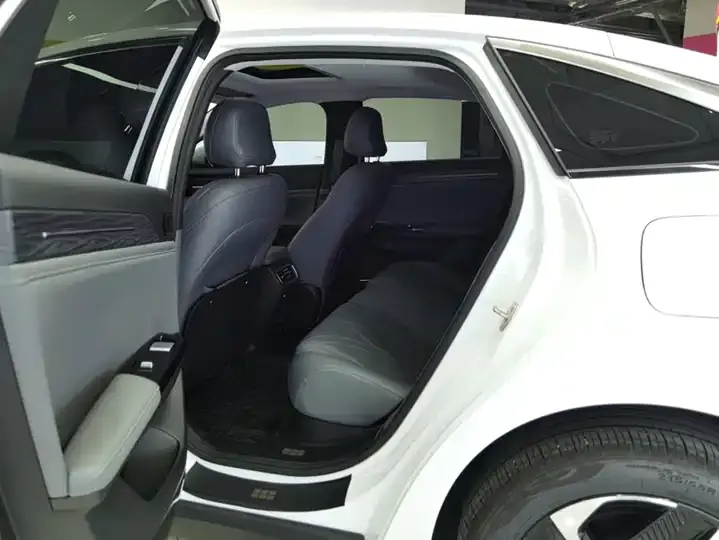 Galaxy L6 2025 EM-i 140km Starship Edition 11