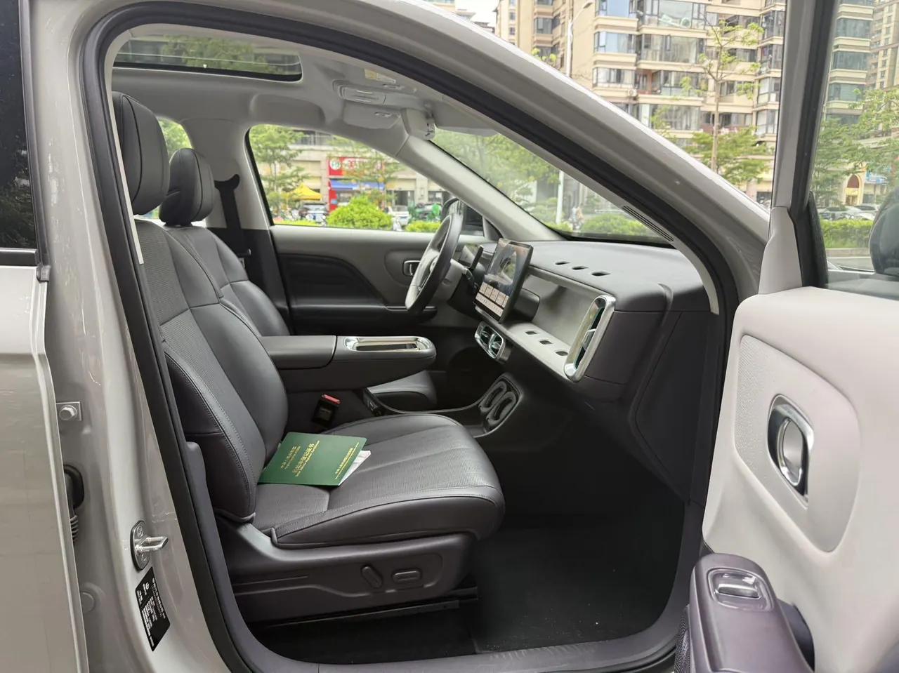 Leapmotor 2025 B 10 510 Enjoy Smart Driving Edition Automatic Gear 9