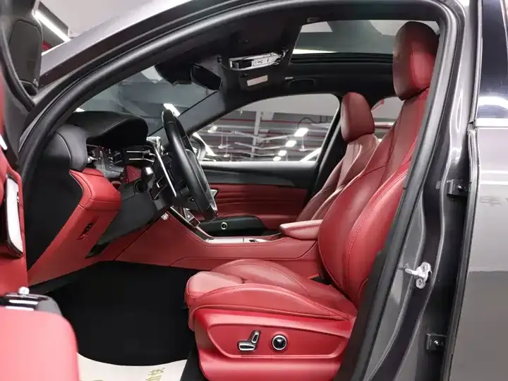 Grecale Grega 2023 2.0T GT 7