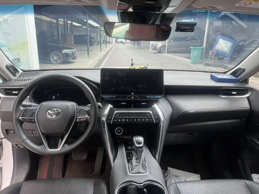 Toyota 2023 Weisa 2.0 Stepless Two-Drive Premium Edition Automatic Gear 3