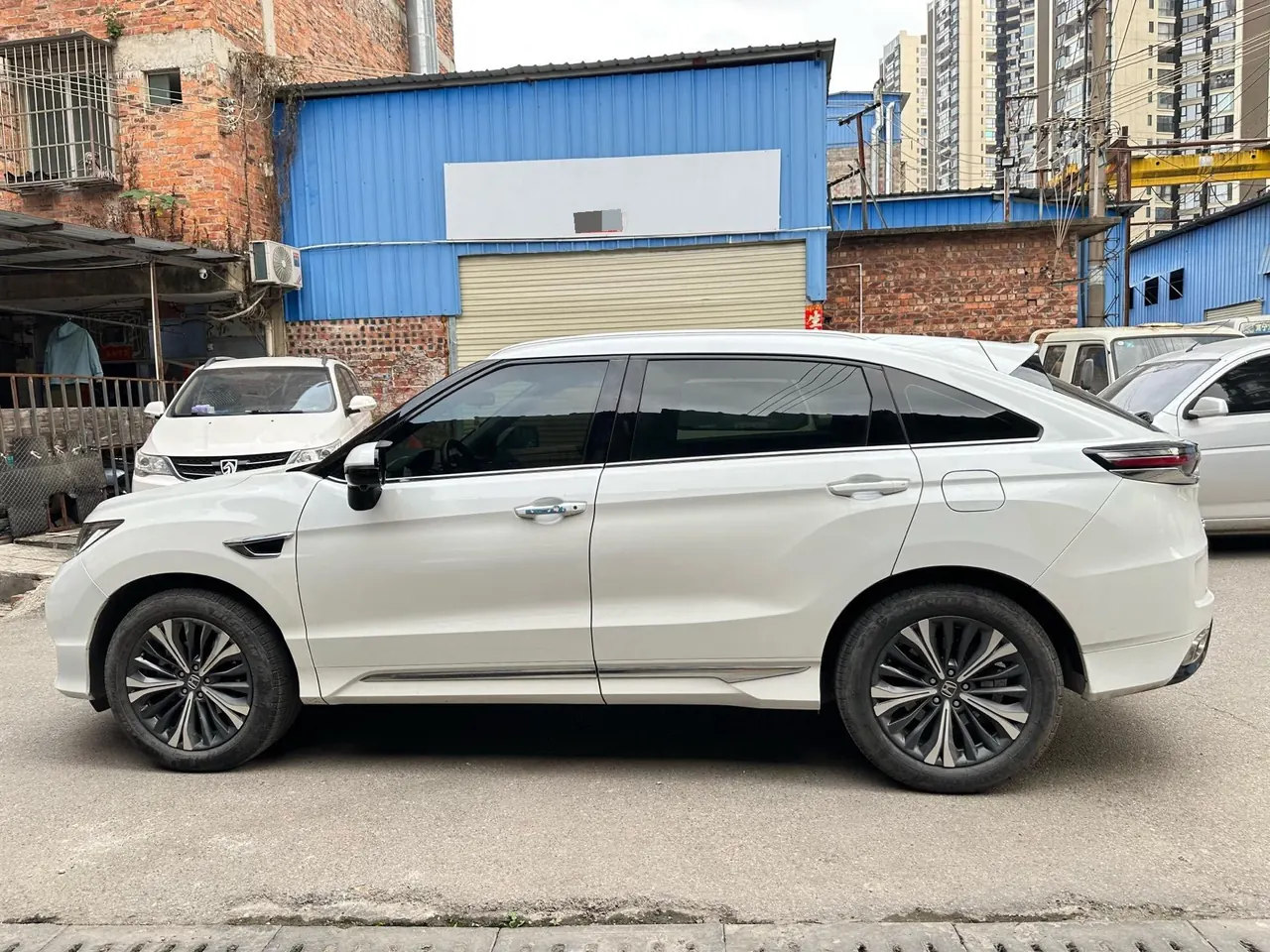 Honda 2020 UR-V 2.0T 370TURBO two-drive elegant version of automatic gear 3