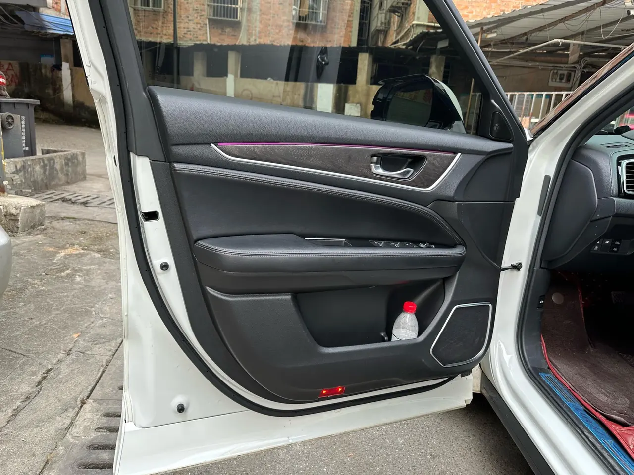 Honda 2020 UR-V 2.0T 370TURBO two-drive elegant version of automatic gear 6