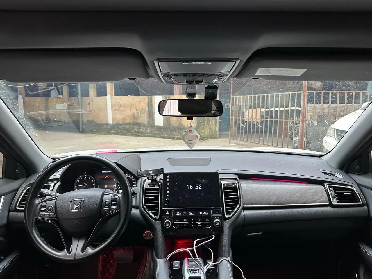 Honda 2020 UR-V 2.0T 370TURBO two-drive elegant version of automatic gear 8