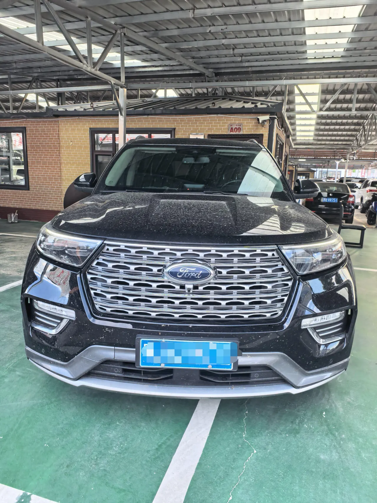 Ford 2020 Explorer 2.3T EcoBoost 285 Four-wheel Drive Titanium Edition 6-seat Automatic Gear 2