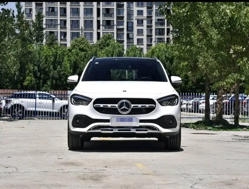 Mercedes Benz 2020 GLA 200 1.3T automatic gear 2