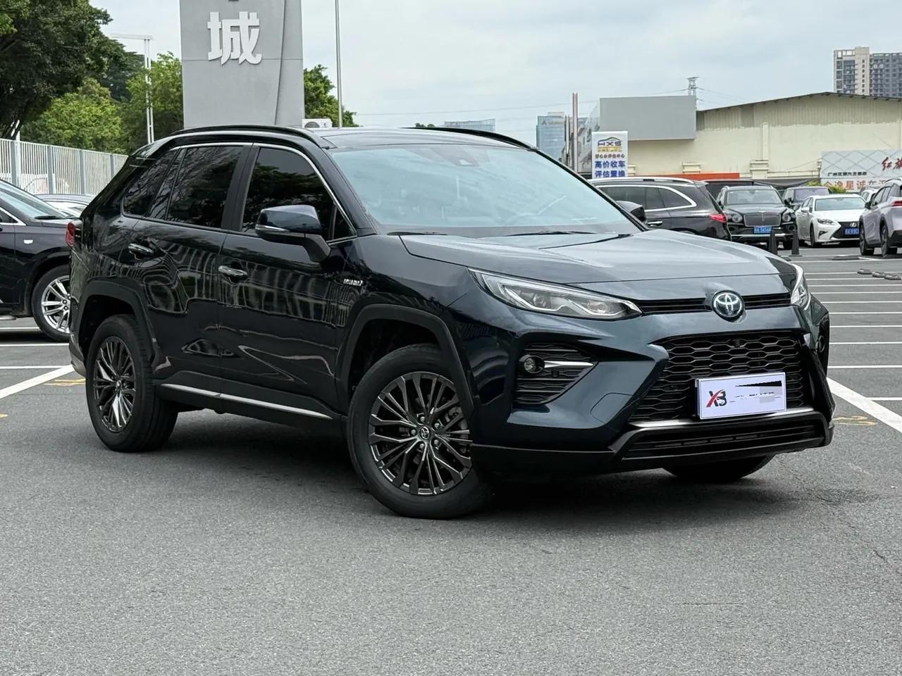 Toyota 2023 Weilanda Dual Engine 2.5 Stepless Four-wheel Drive Premium Edition Automatic Gear 2