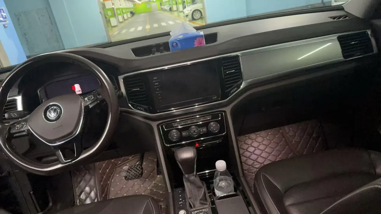 Volkswagen 2020 Tuang 2.0TSI 380TSI Four-wheel Drive Flagship Automatic Gear 10