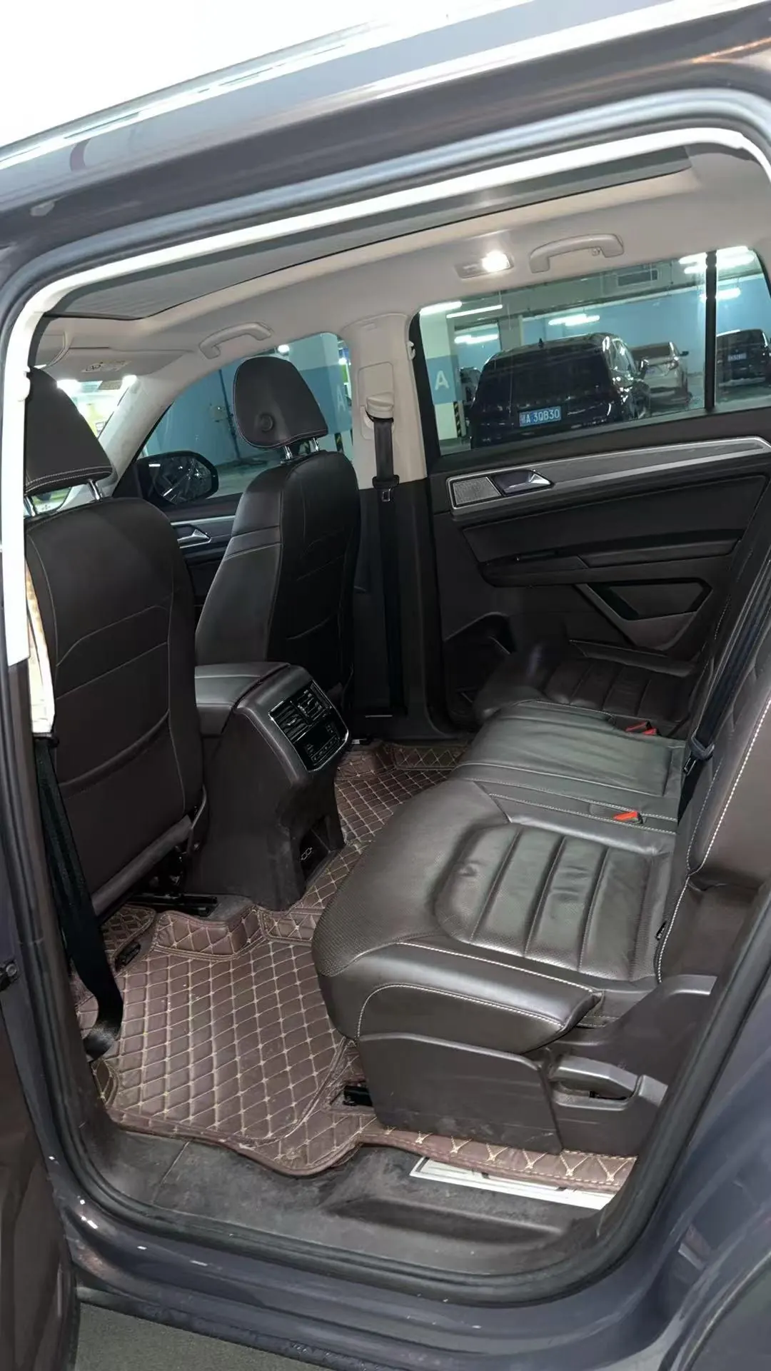 Volkswagen 2020 Tuang 2.0TSI 380TSI Four-wheel Drive Flagship Automatic Gear 8