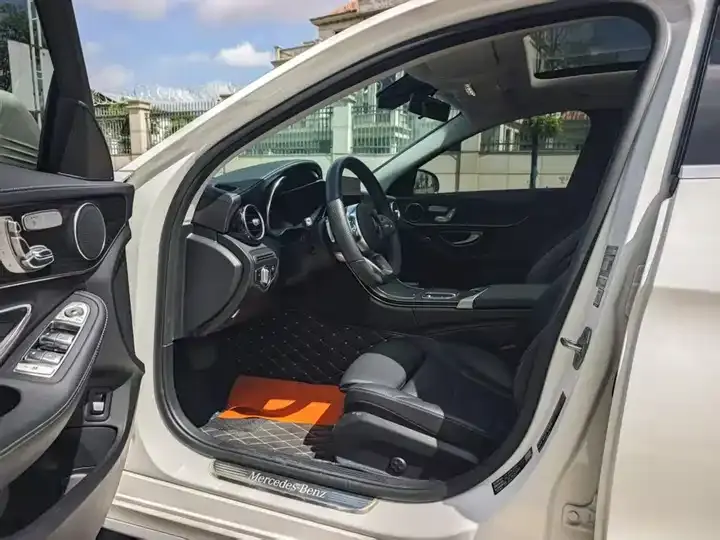 Mercedes Benz Class C 2021 C 260 L Sports Edition 9