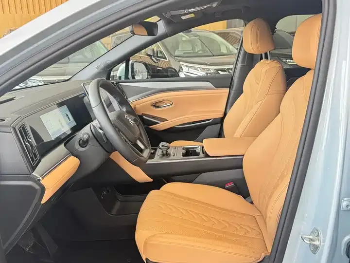 Song L DM-i 2025 Smart Driving Edition 160km Exceed Model 8