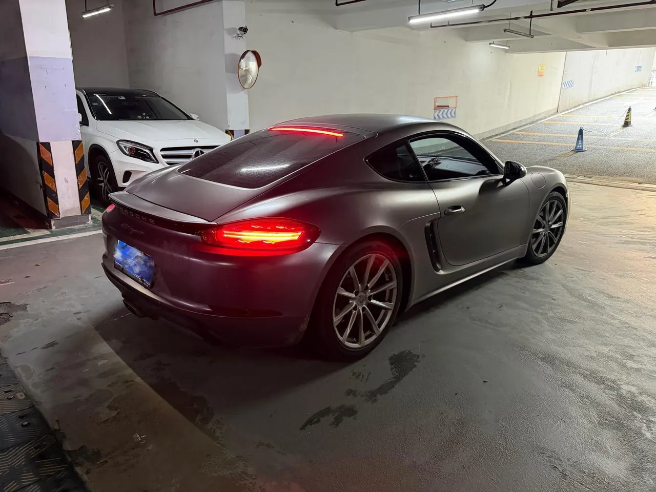 Porsche 718 (Imported) 2022 718 Carman 2.0T Automatic 3