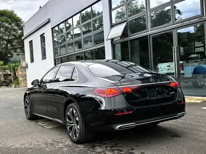 Mercedes Benz E Class 2026 E 300 L Luxury Model 11