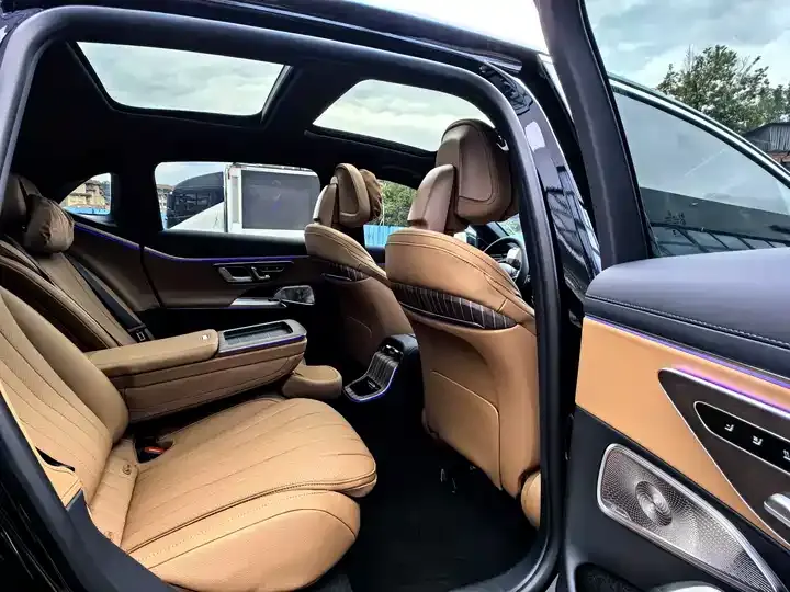 Mercedes Benz E Class 2026 E 300 L Luxury Model 8