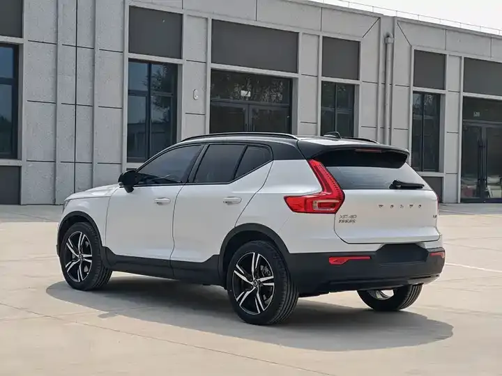 Volvo XC40 2021 T4 All-Wheel Drive Intelligent Luxury Edition 9