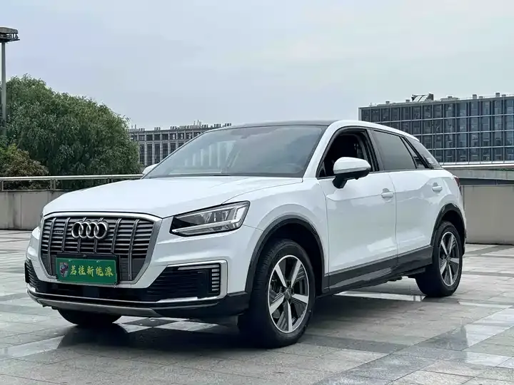 Открыть галерею: Audi Q2L e-tron 2019 Q2L e-tron Pure Electric Intelligence