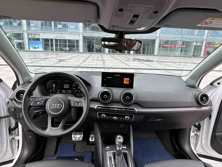 Audi Q2L e-tron 2019 Q2L e-tron Pure Electric Intelligence 11