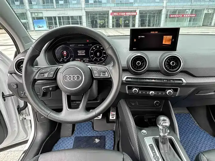 Audi Q2L e-tron 2019 Q2L e-tron Pure Electric Intelligence 5