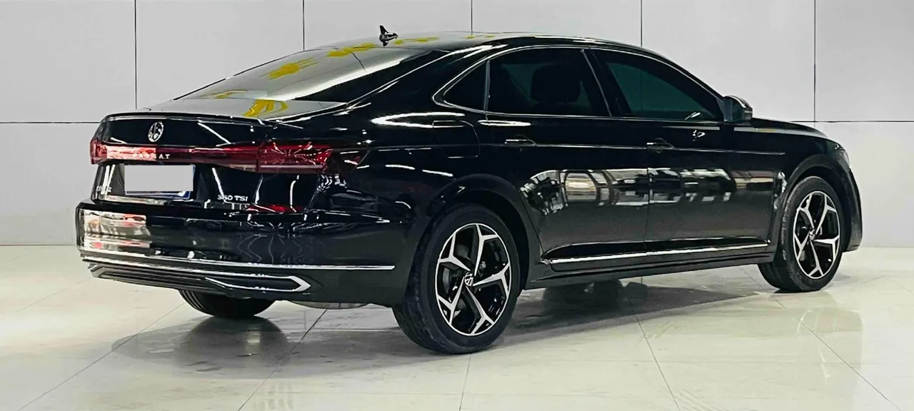 Volkswagen 2025 Passat 2.0TSI 380TSI Subut Longteng Edition Automatic Gear 3