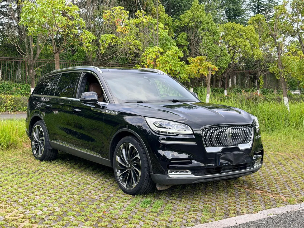 Lincoln 2021 Aviator 3.0T V6 Four-wheel Drive Administrative Edition Automatic Gear 2