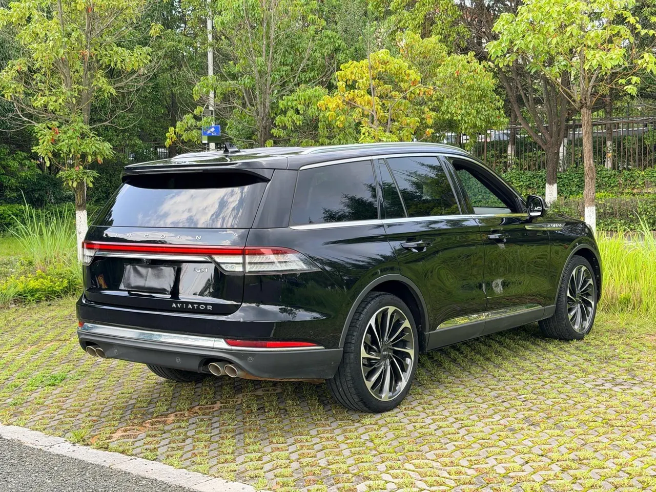 Lincoln 2021 Aviator 3.0T V6 Four-wheel Drive Administrative Edition Automatic Gear 3