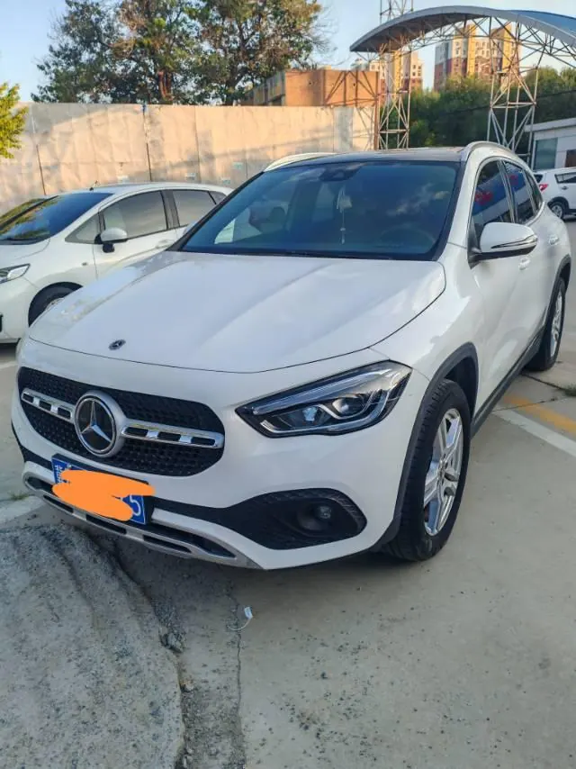 Open image lightbox: Mercedes Benz 2023 GLA 200 1.3T (modified) automatic gear